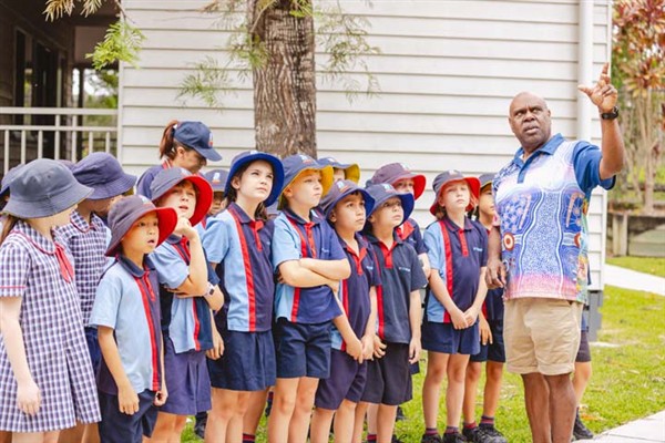 Cultural Tutor, Brian Whap with students.